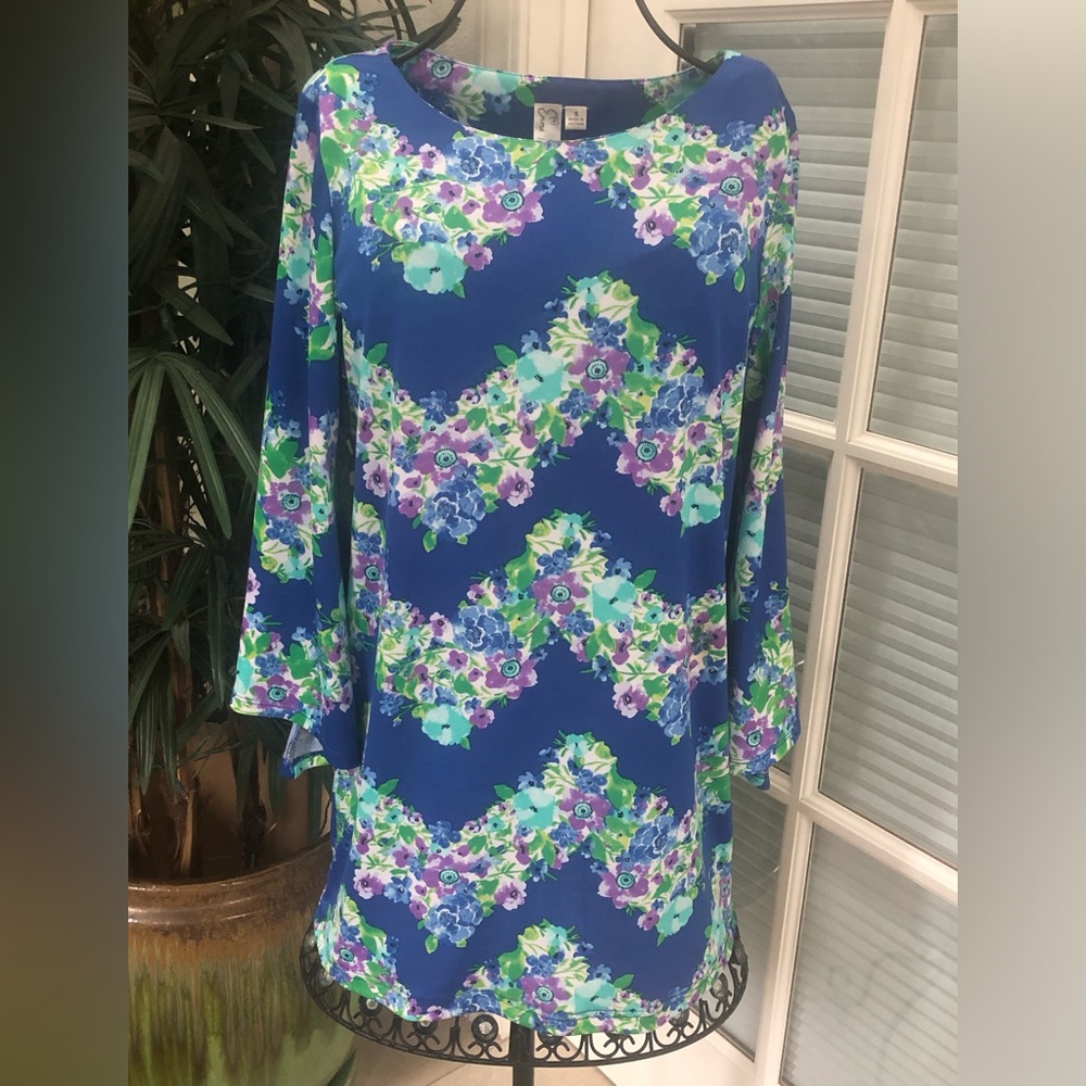💙💚💜🩵 Blue Floral Sheath Dress with 3/4 Bell Sleeves.